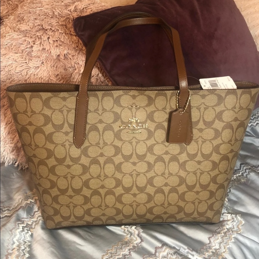 Coach tote bag shoulder leather reversible new